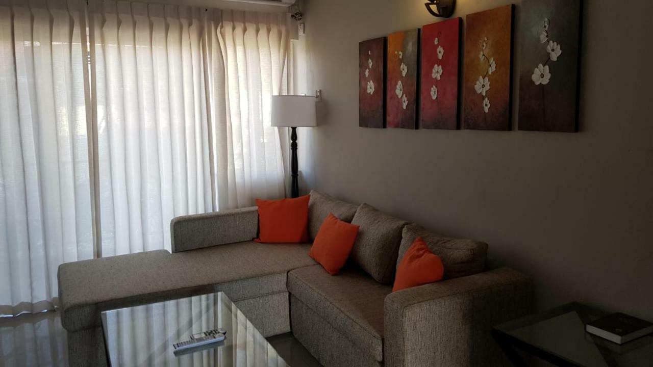 Christar Villas Hotel Кингстон Экстерьер фото